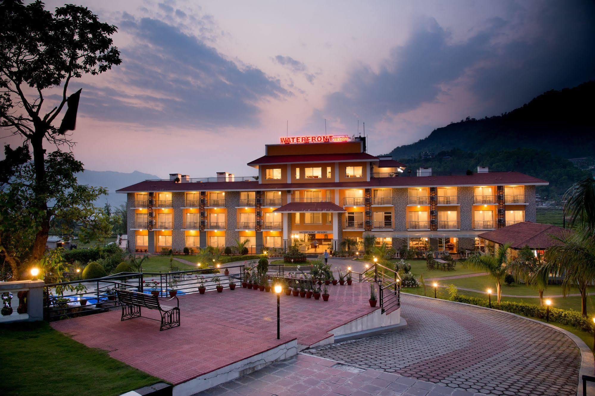Waterfront Resort By Kgh Group Pokhara Exterior foto